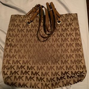 Michael Kors Tote